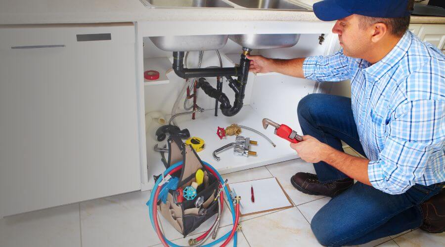Professional expert plumbing services in De Kalb, TX